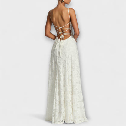 Kairi - Elegantne Maxi Haljine s Cvečno Čipkom i Spaghetti Naramenicama