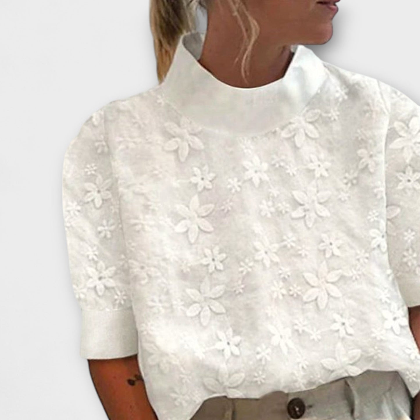 Bluza s vezenim preprostim ovratnikom