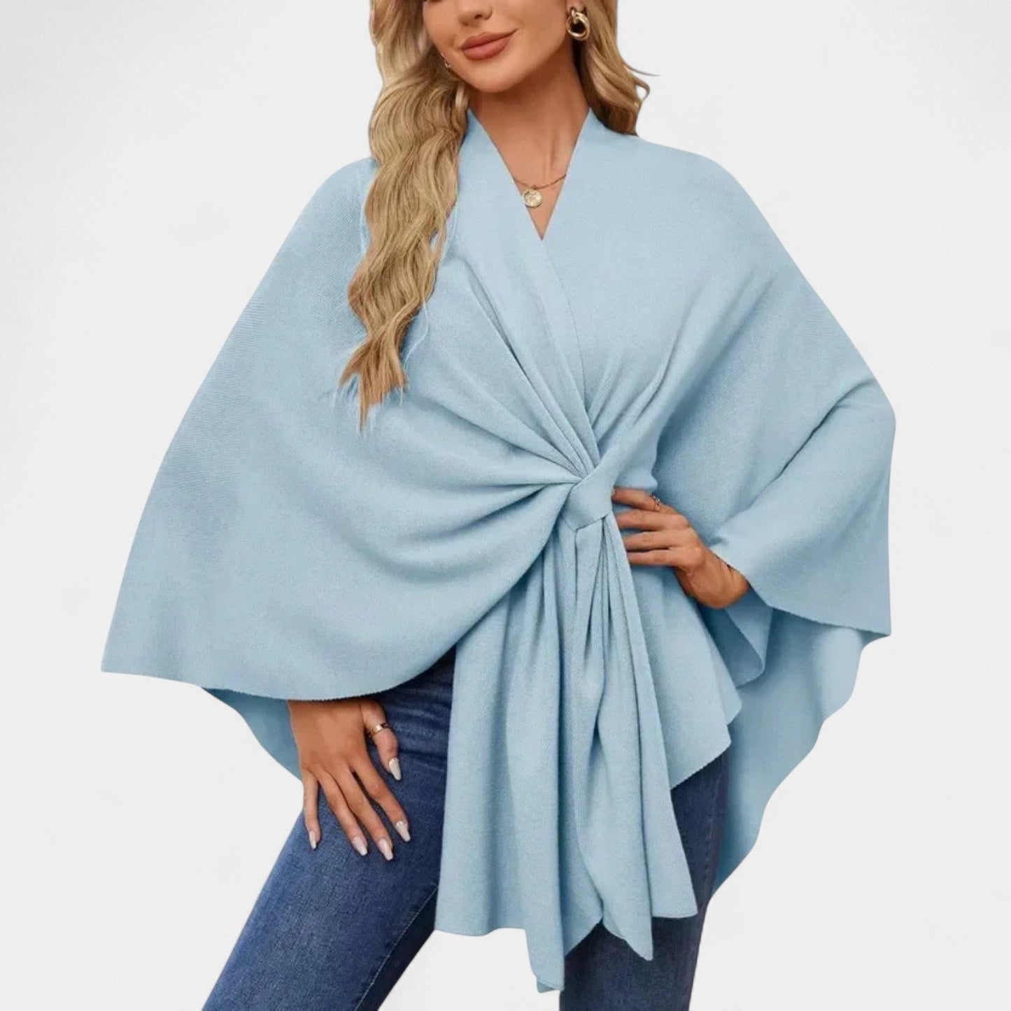 Daniela – Elegantan padajoči pončo s vozlom