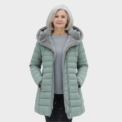 Maja – Elegantan zimski kaput s podstavom za brezskrbno razkošje