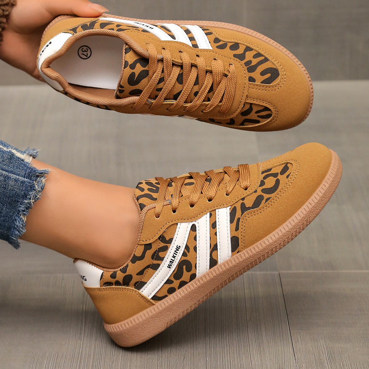Nika – Ortopedske Retro Tenisice