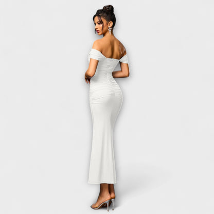 Ione - Bodycon haljina s otvorenim ramenima i nabiranjem