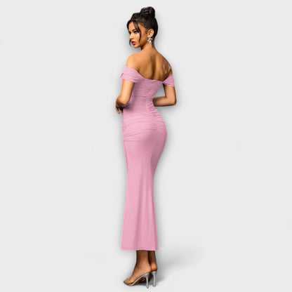 Ione - Bodycon haljina s otvorenim ramenima i nabiranjem