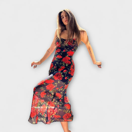 Kratka haljina bodycon s cvjetnim s uzorkom i naramenicama