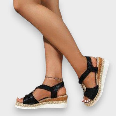 Nikolina - Platforme sandale s anatomskim trakom