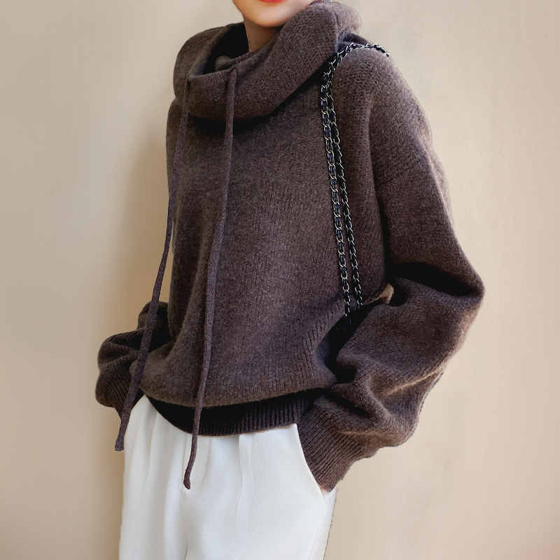 Charlotte – Elegantan rolka od merino volne