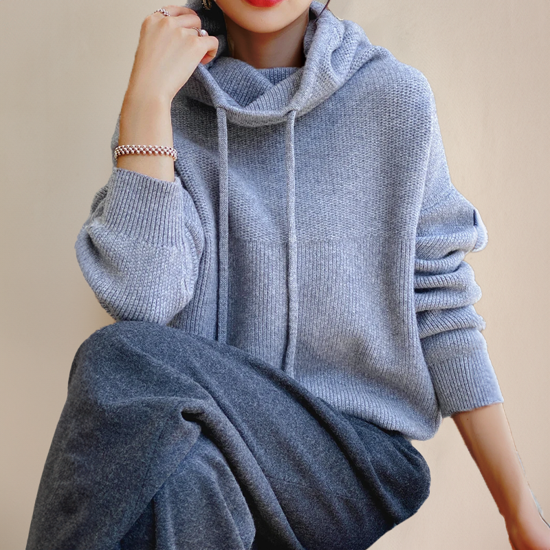 Charlotte – Elegantan rolka od merino volne