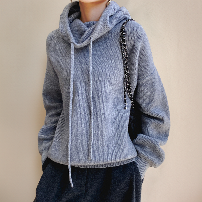 Charlotte – Elegantan rolka od merino volne
