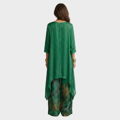 Larisa – Elegantni Dvodijelni Komplet