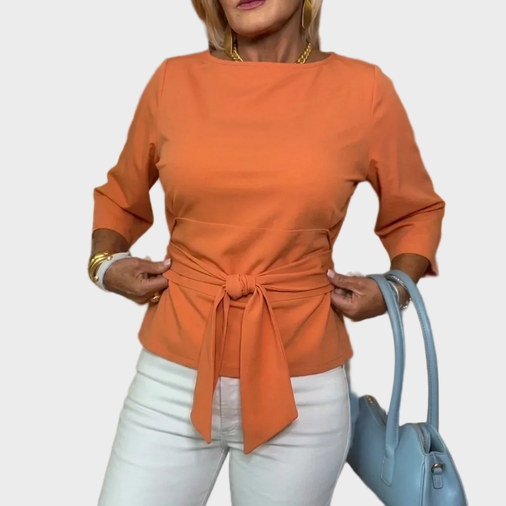 Maja – Elegantna Bluza S Pojasom