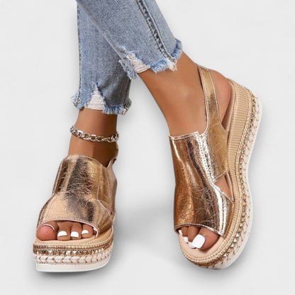 Silvana – Metalik Sandale na Platformu