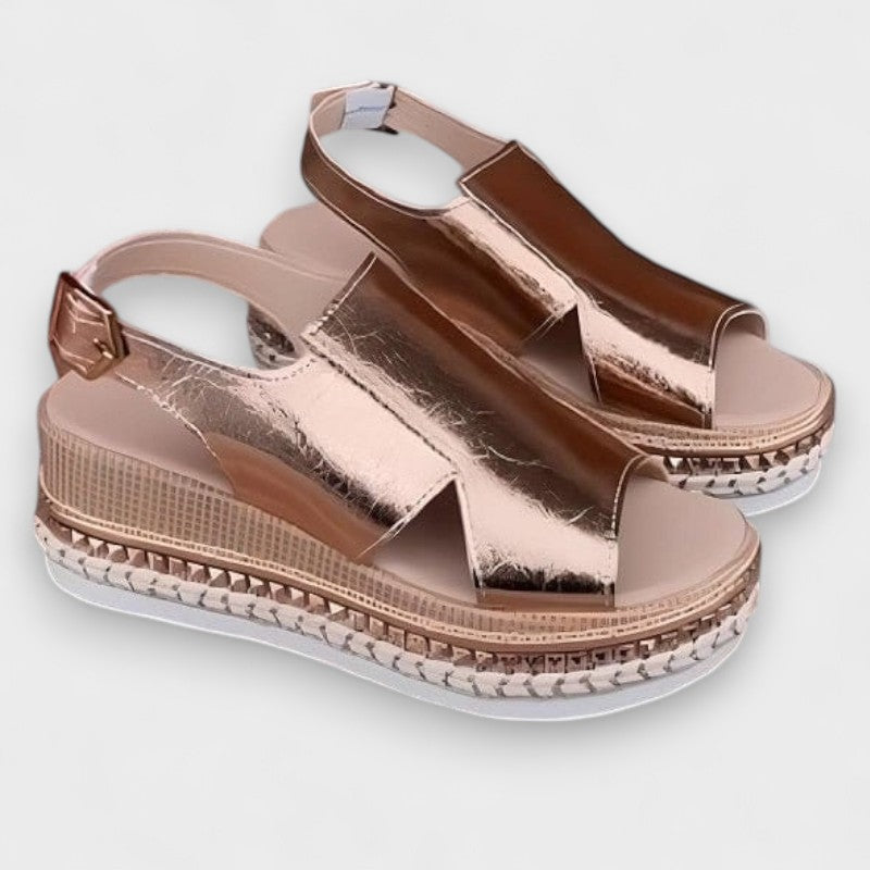Silvana – Metalik Sandale na Platformu